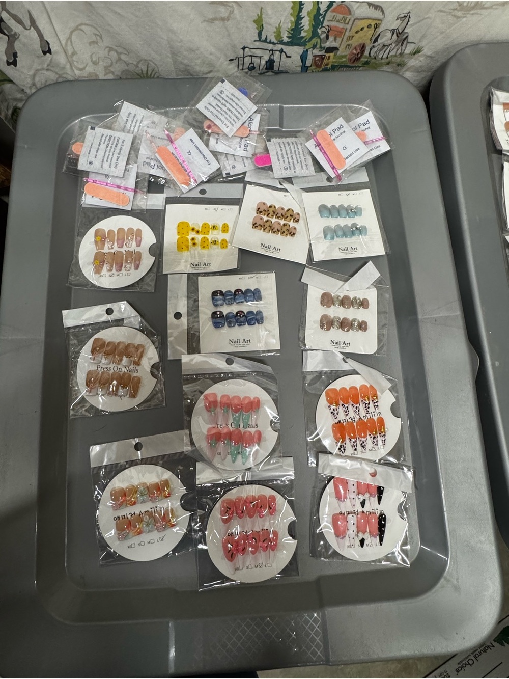 Assorted Press-On Nail Set - Multi-Color Nail Art assorted sizes